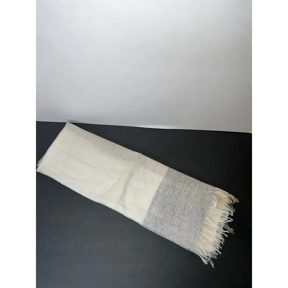 Neiman Marcus $250 Women's lightweight Cashmere Colorblock Scarf One Size 80